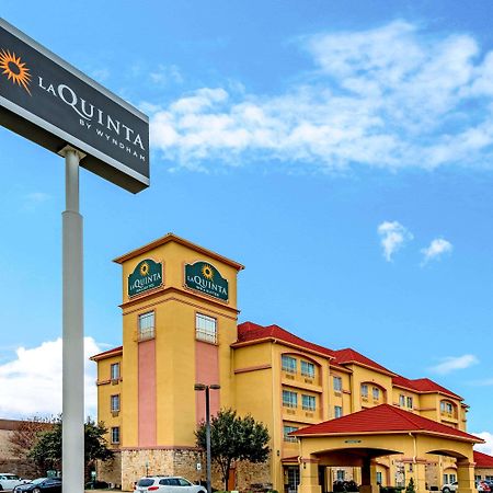 La Quinta By Wyndham Dfw Airport West - Bedford Hotel Kültér fotó