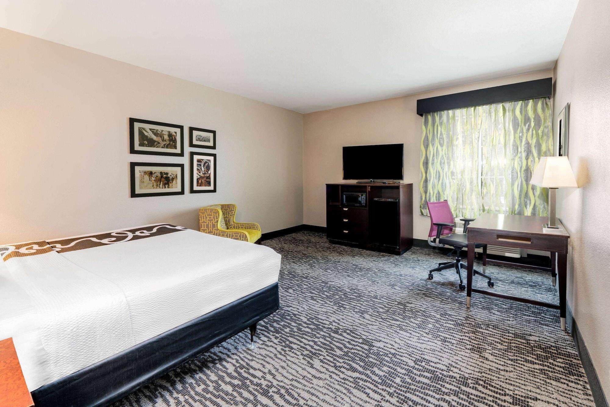 La Quinta By Wyndham Dfw Airport West - Bedford Hotel Kültér fotó